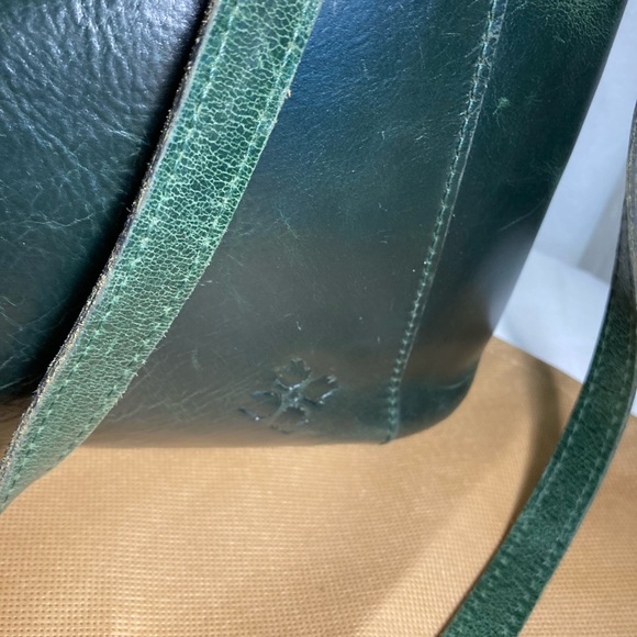 VNTG PATRICIA NASH STYLE P82806 Dark Green Leather Crossbody with Dust bag - Picture 4 of 11